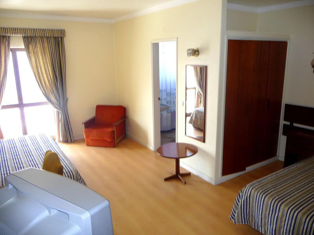 Hotel Tamargueira 피게이라다포즈 객실 사진