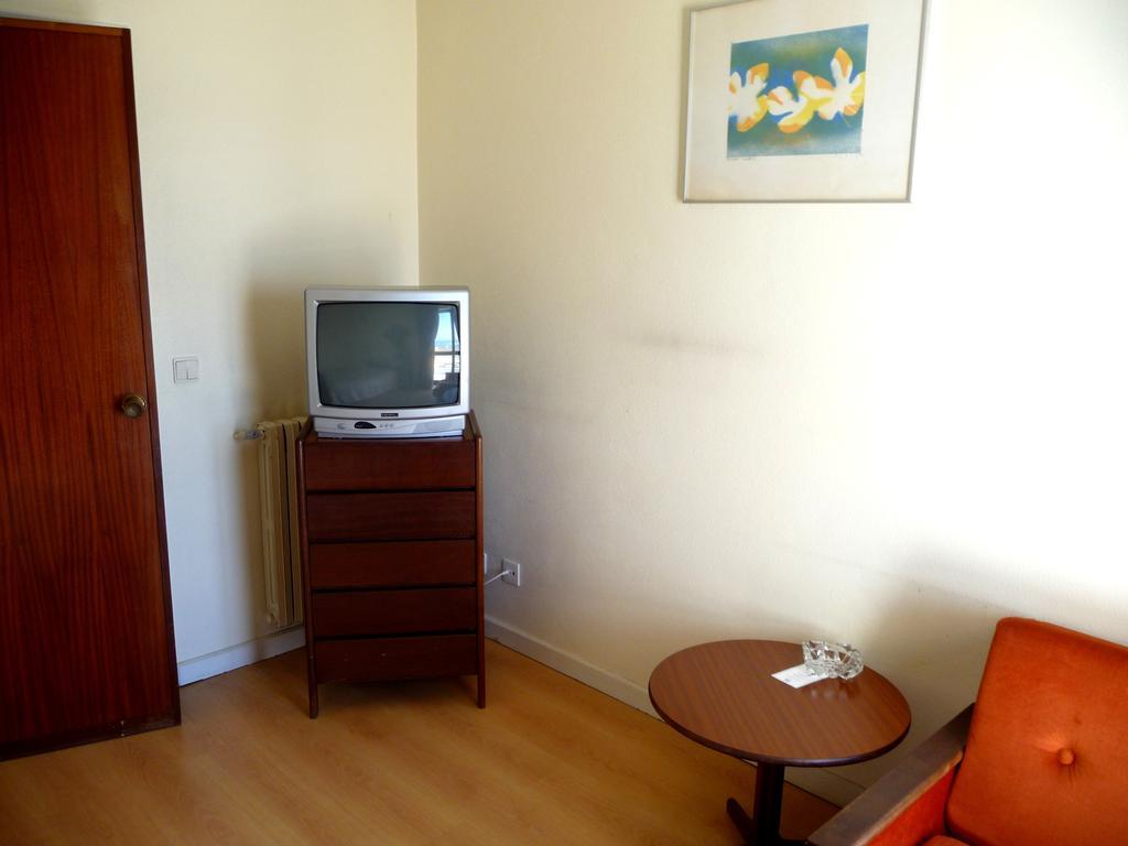 Hotel Tamargueira 피게이라다포즈 객실 사진